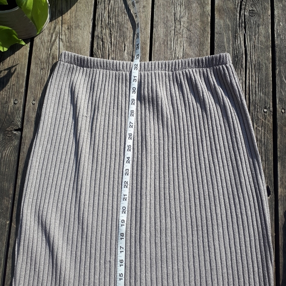 Vintage tan skirt with gold sparkle - Picture 10 of 11